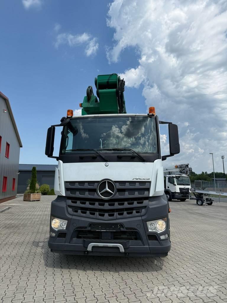 Mercedes-Benz 2643 Żurawie terenowe