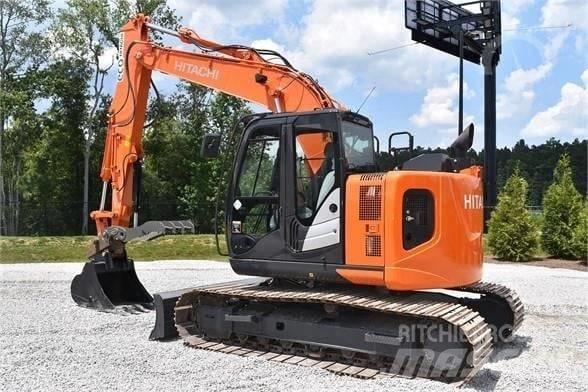 Hitachi ZX 135 Koparki gąsienicowe