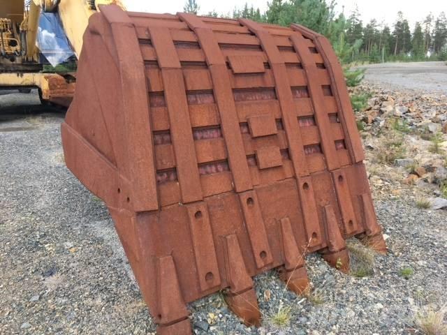 Komatsu PC 1000-1 Koparki gąsienicowe