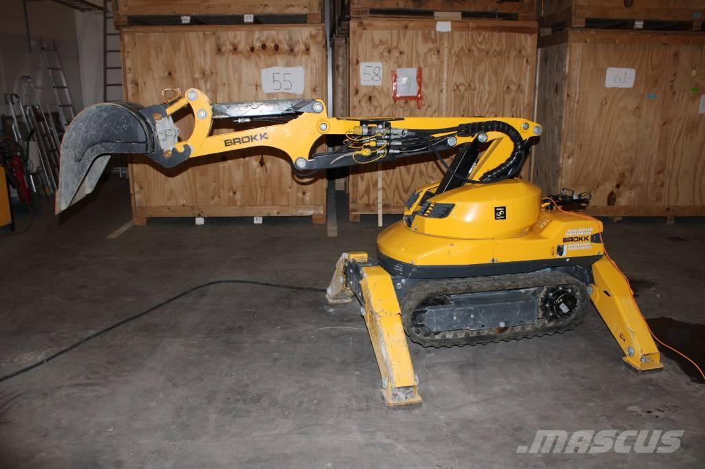 Brokk 110 Koparki wyburzeniowe