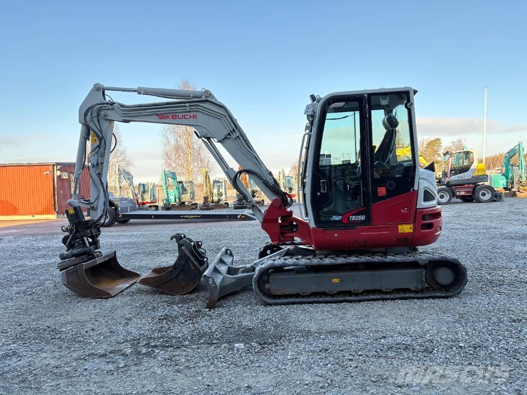 Takeuchi TB260 Minikoparki