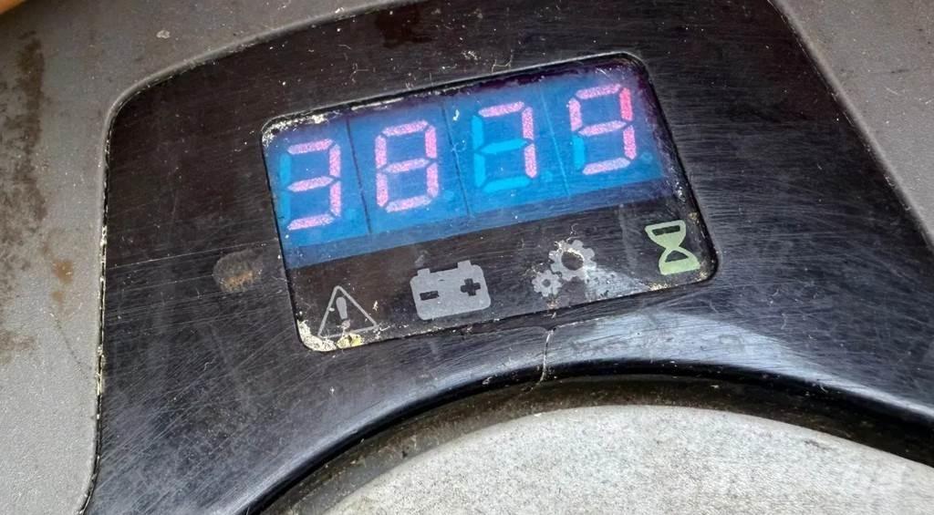 BT SWE200D Wózki widłowe unoszące z dyszlem