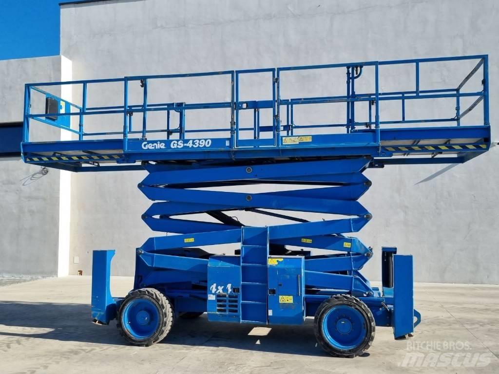 Genie GS 4390 - R284 Podnośniki nożycowe