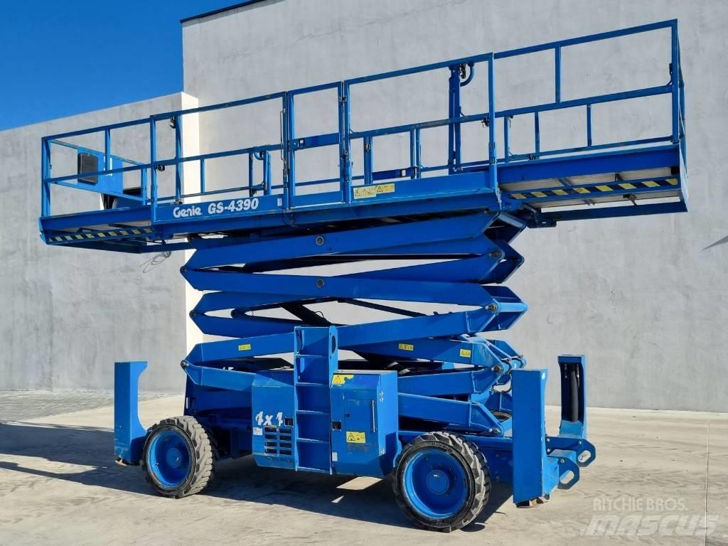 Genie GS 4390 - R284 Podnośniki nożycowe
