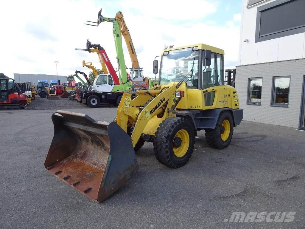 Komatsu WA65-3 Ładowarki kołowe