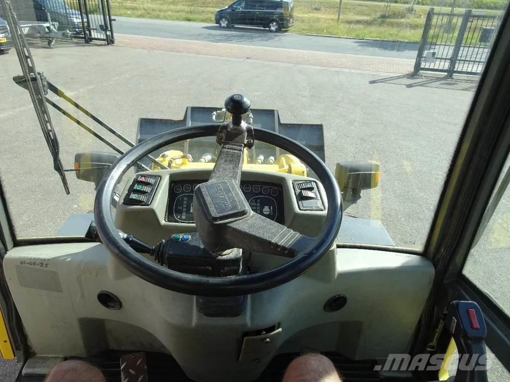 Komatsu WA65-3 Ładowarki kołowe