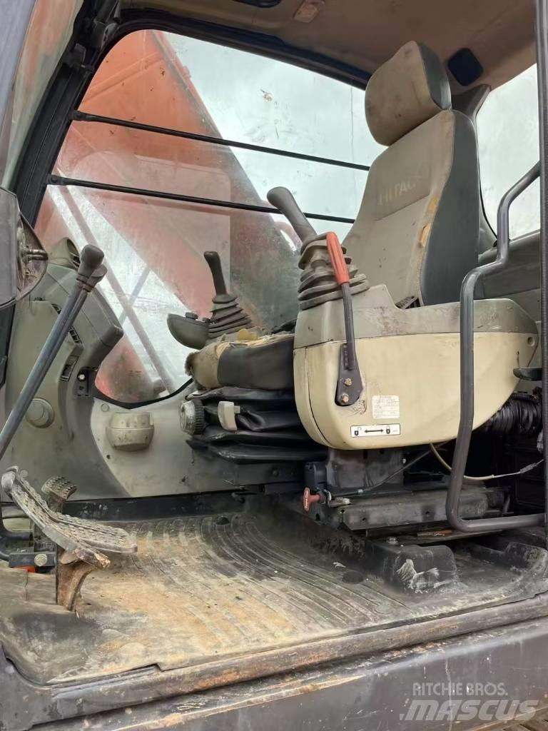 Hitachi ZX 200 Koparki pływające - amfibie