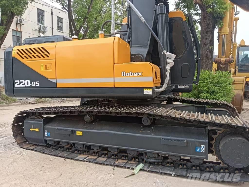 Hyundai 220LC -9S Koparki gąsienicowe