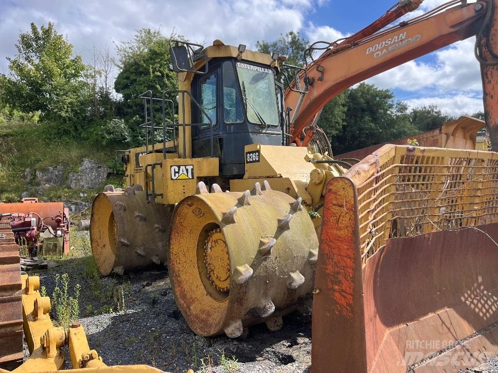 CAT 826 G Kompaktory