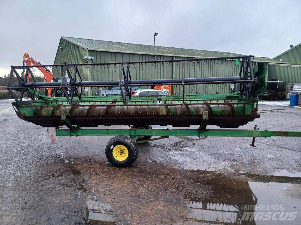 John Deere 1000 Kultywatory