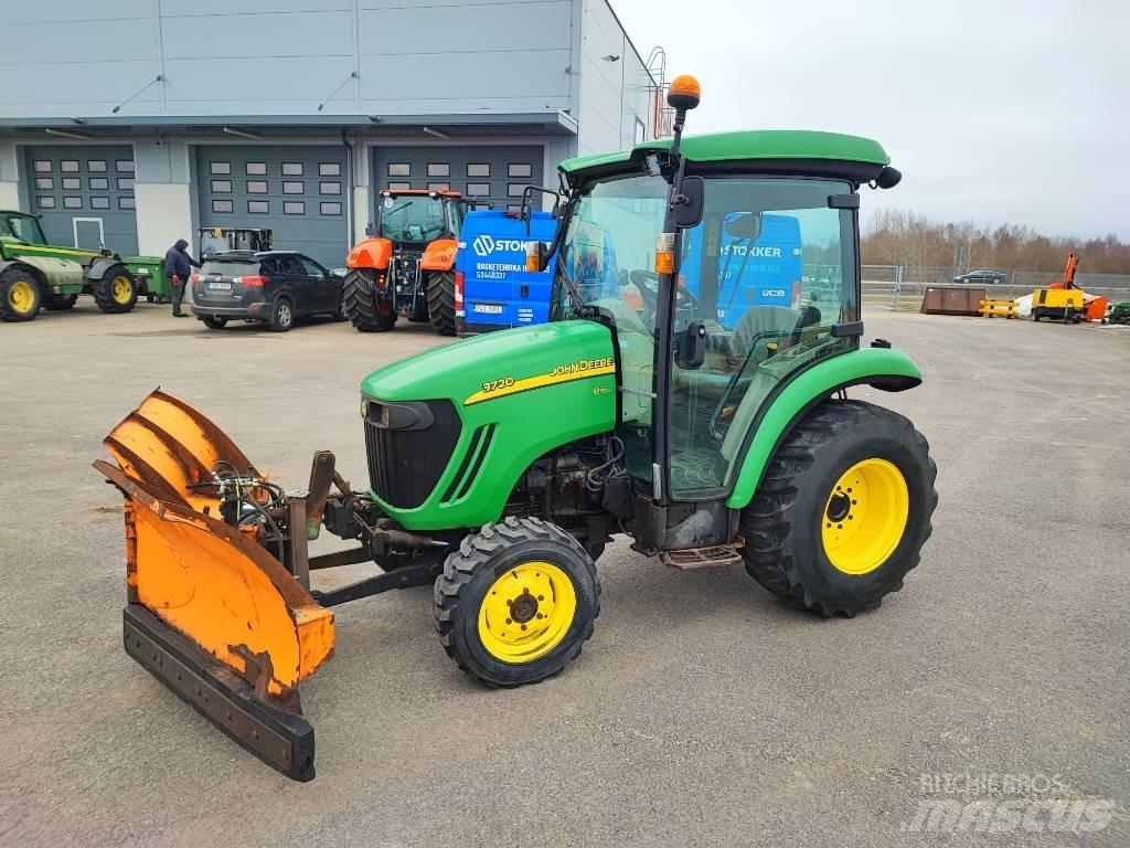 John Deere 3720 Mikrociągniki