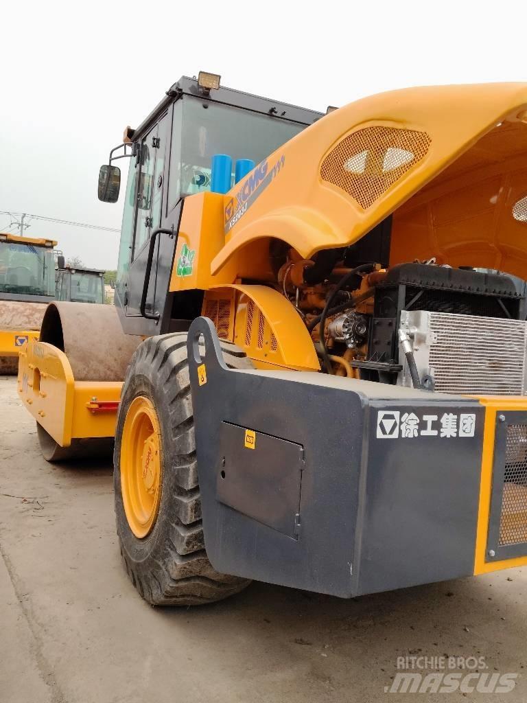 XCMG XS 203 J Walce jednobębnowe