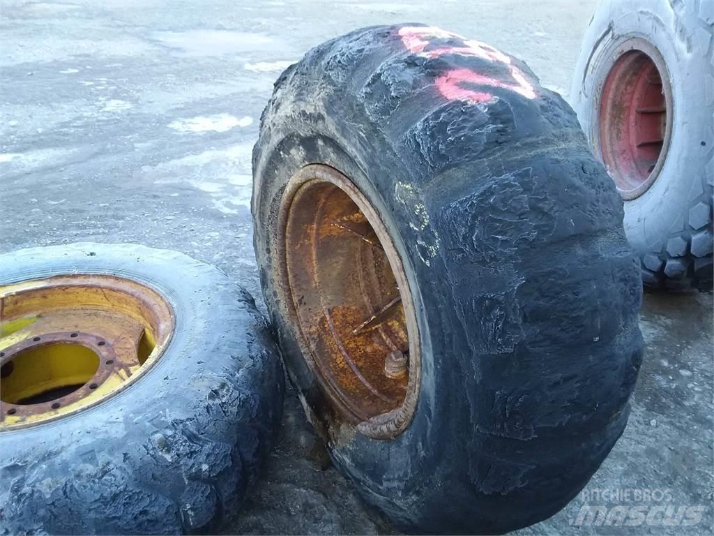 LS 17,5x25 Opony, koła i felgi