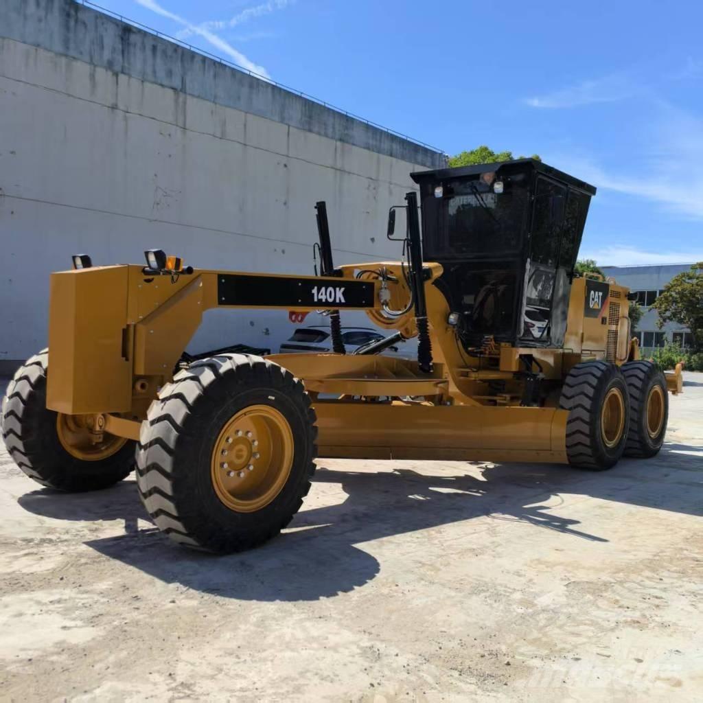 CAT 140 K Równiarki