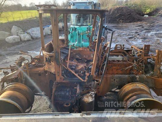 JCB Fastrac 4220     rim Opony, koła i felgi
