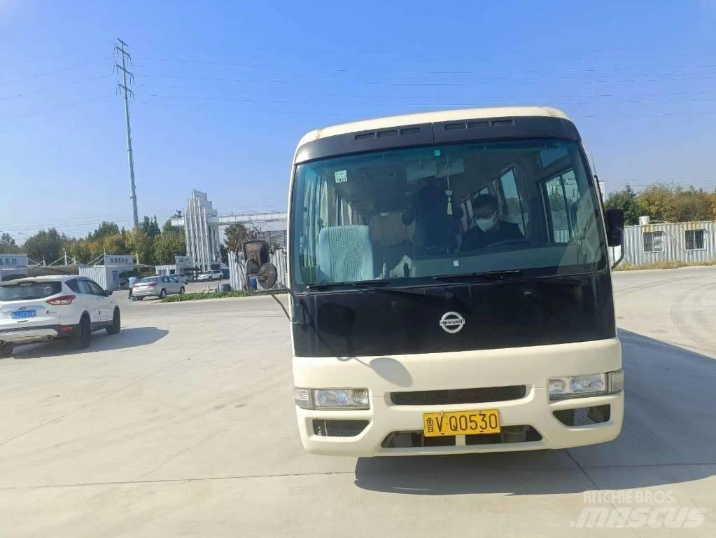 Nissan Civilian Autobusy międzymiastowe