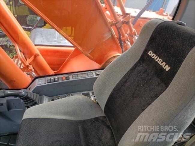 Doosan DX 300 Koparki gąsienicowe