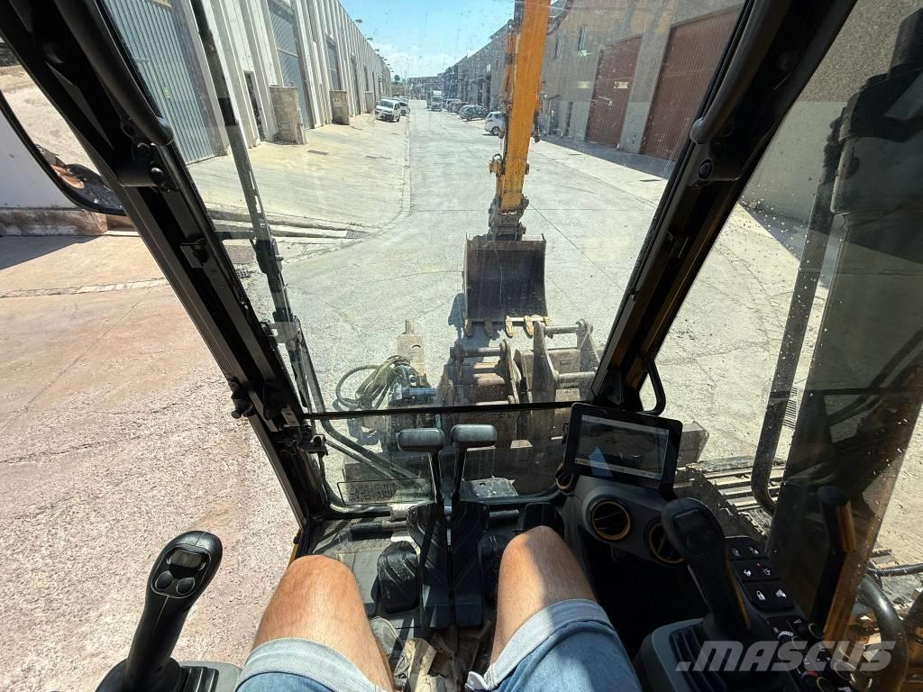 JCB 131 X LCD Koparki gąsienicowe