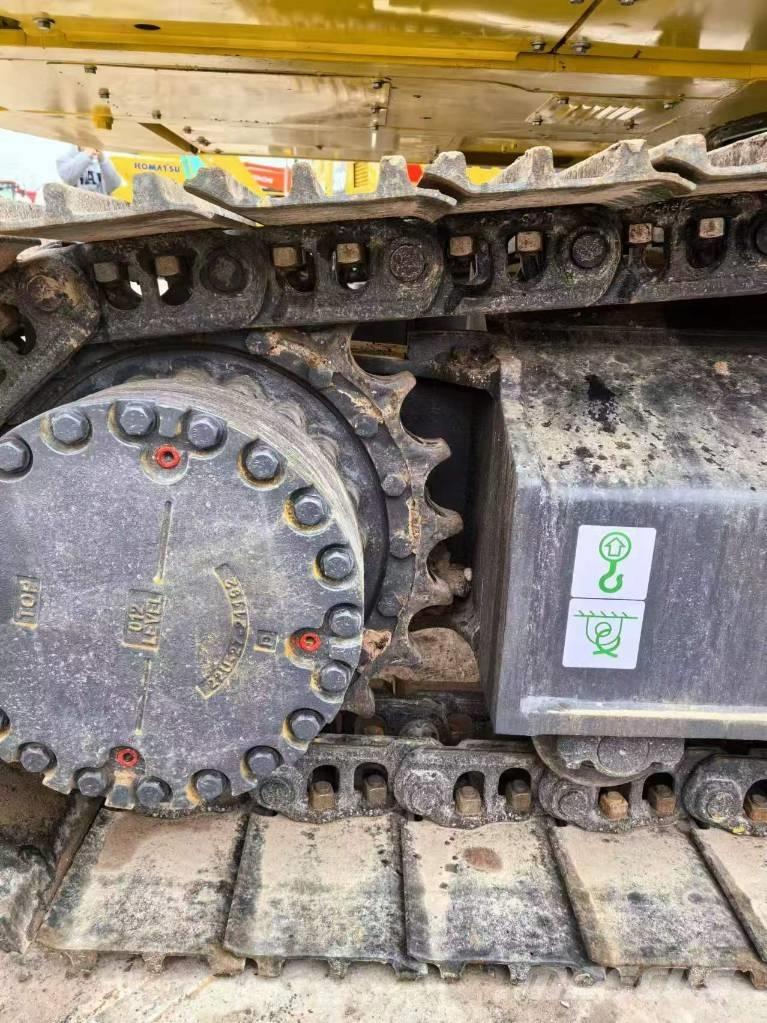 Komatsu PC 220 LC-8 Koparki gąsienicowe