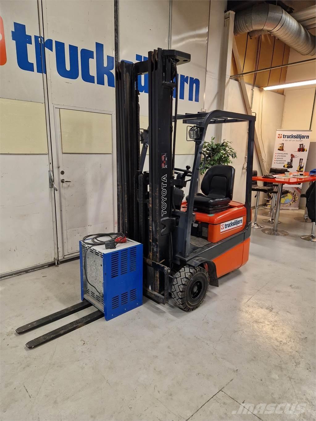 Toyota FBESF15 Wózki elektryczne
