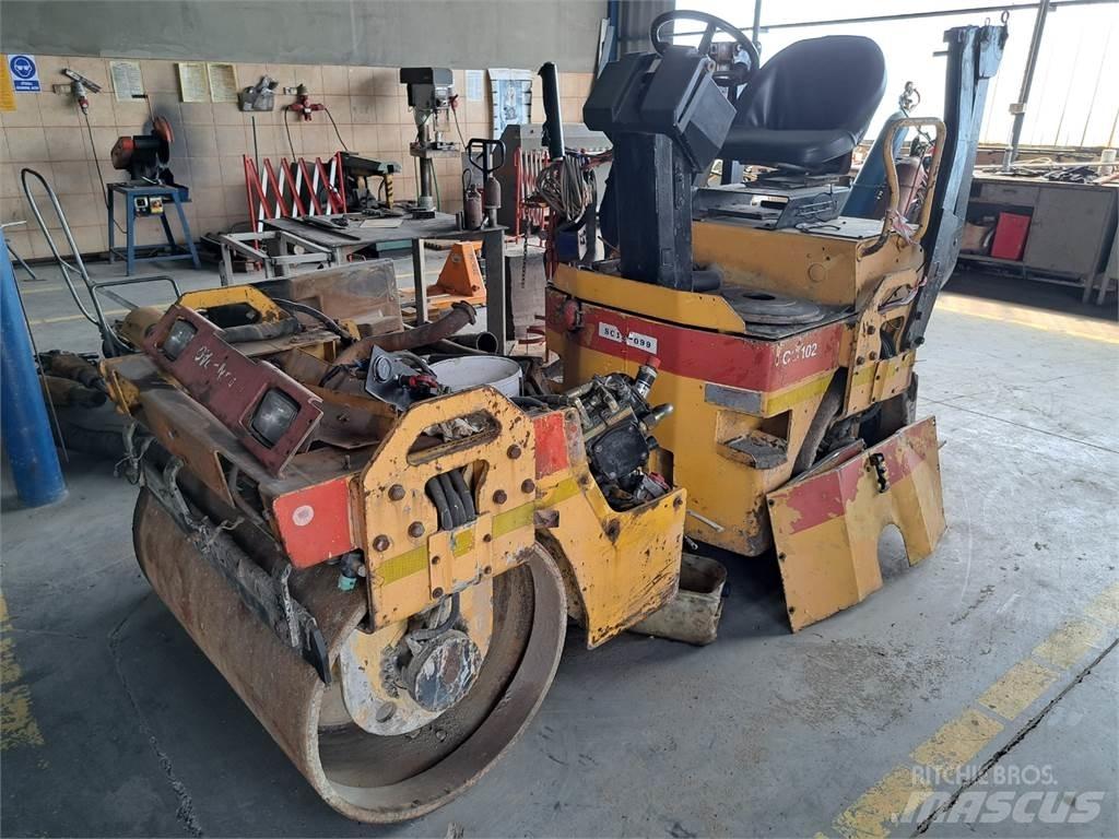 Dynapac CC102 Maszyny budowlane - Inne