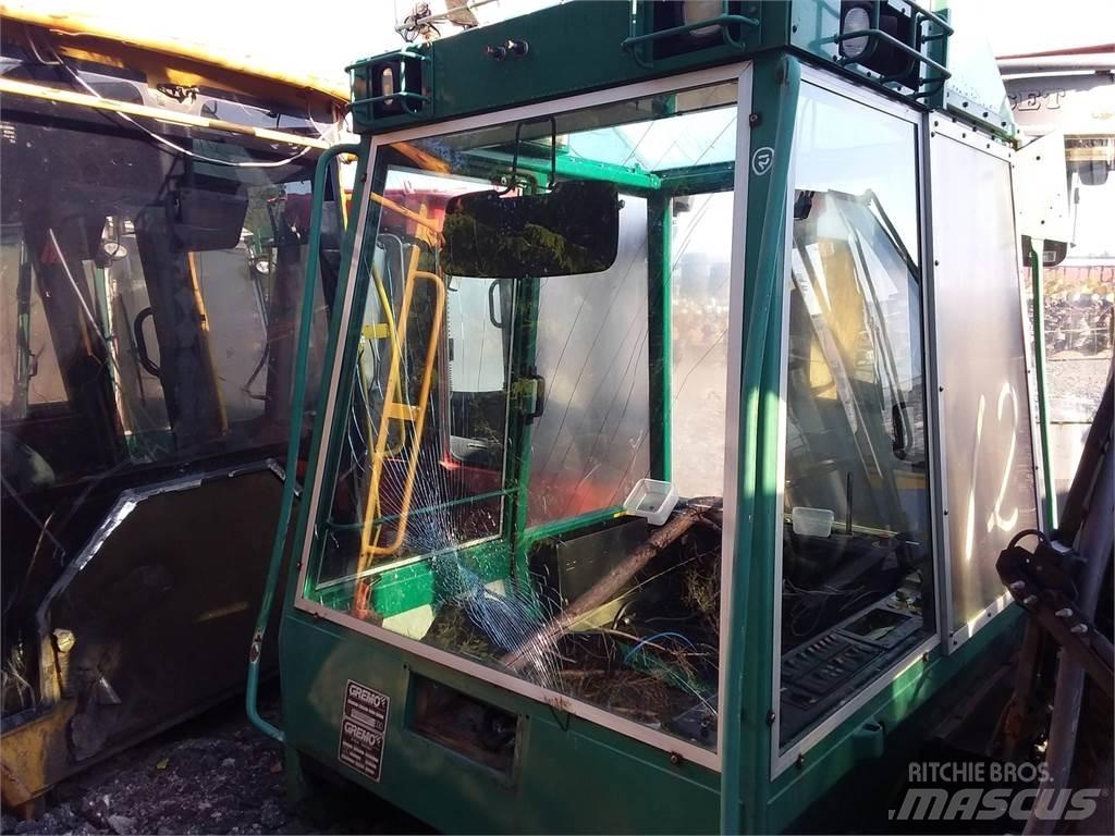 Gremo 950hpv Kabiny i wnętrze