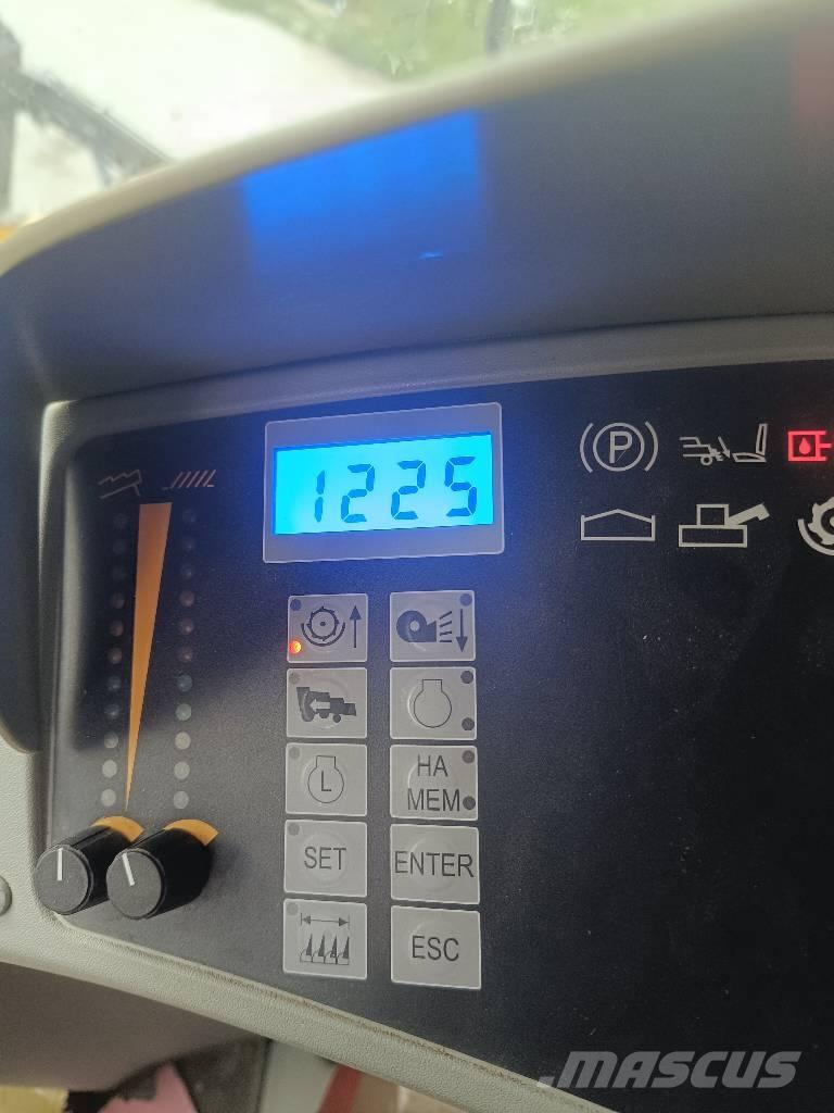 New Holland TC 5050 Kombajny zbożowe