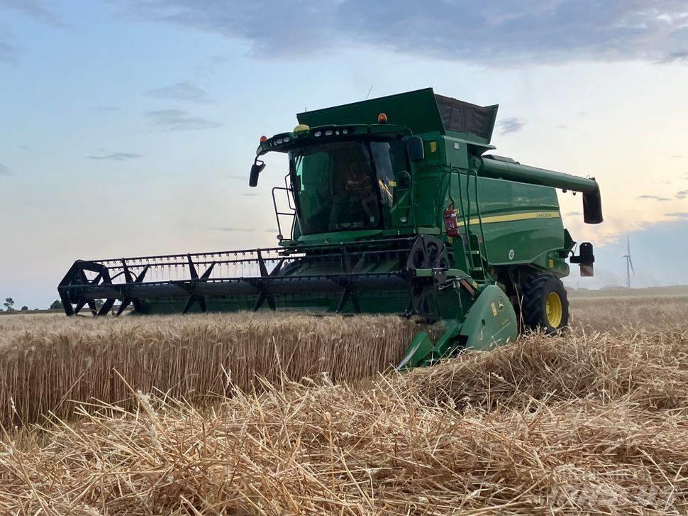John Deere T 670 i Kombajny zbożowe