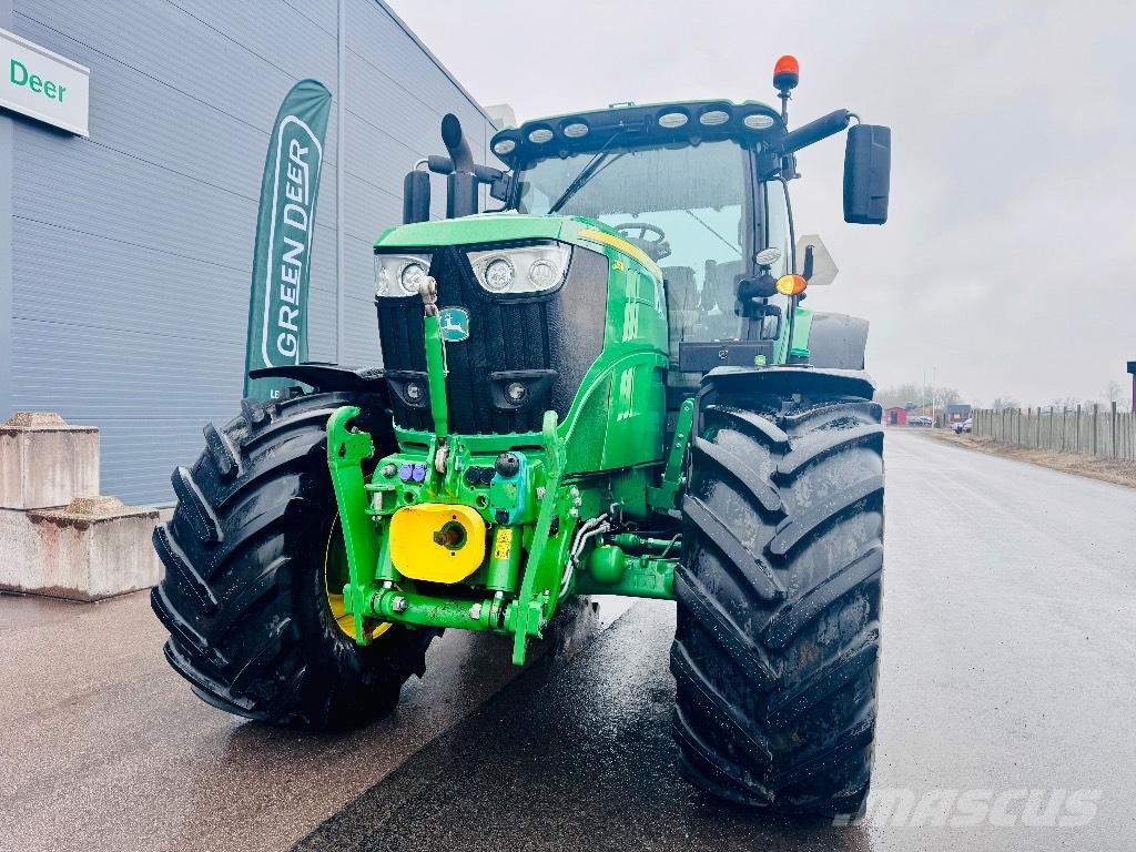 John Deere 6215 R Ciągniki rolnicze
