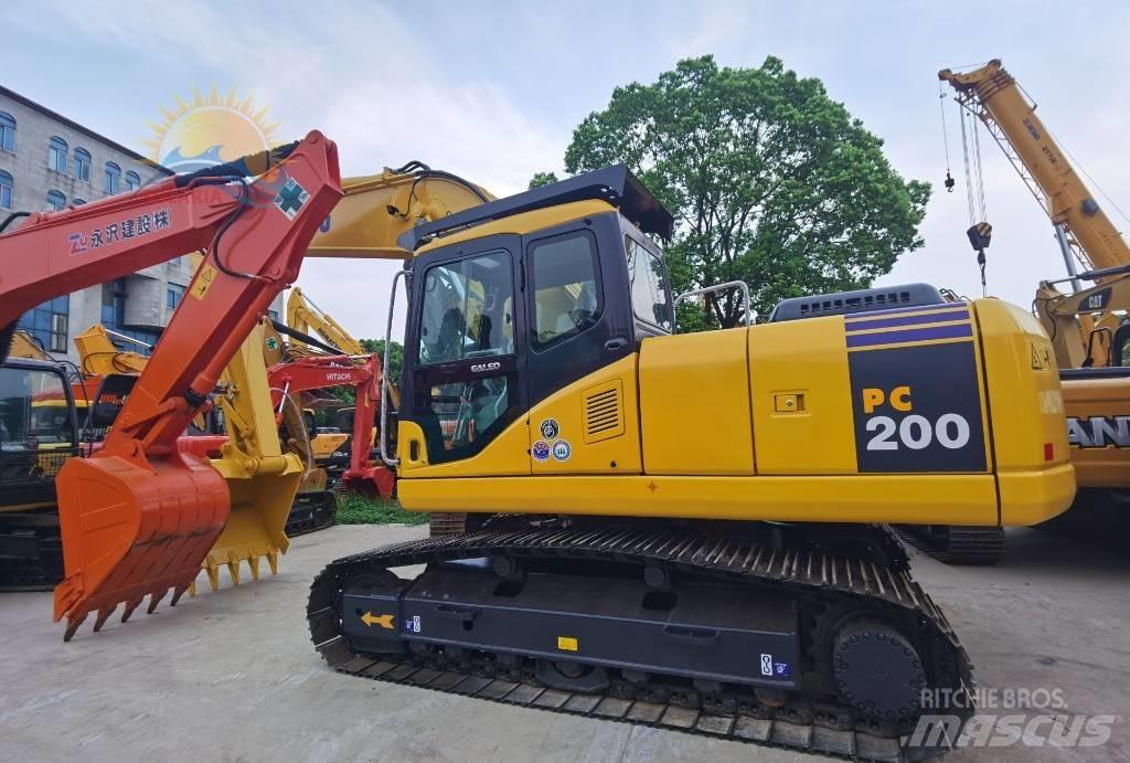 Komatsu PC 200-7 Koparki gąsienicowe