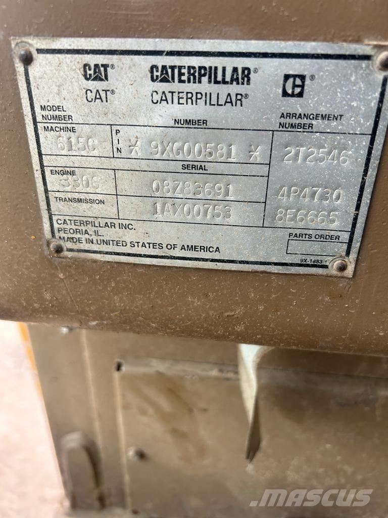CAT 615 C II Skrobaki