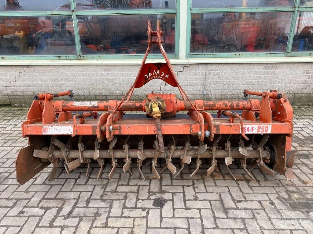  Grazioli RE 4 F 250 Maszyny rolnicze - Inne