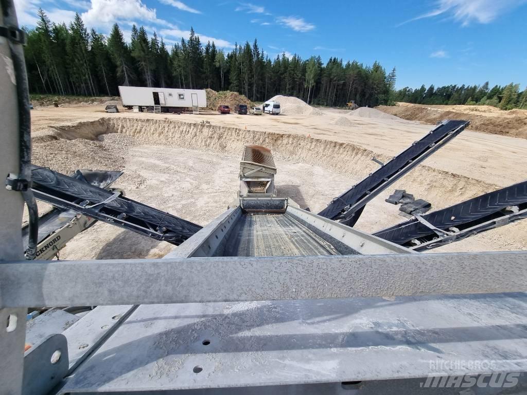 Metso ST 4.8 Przesiewacze mobilne