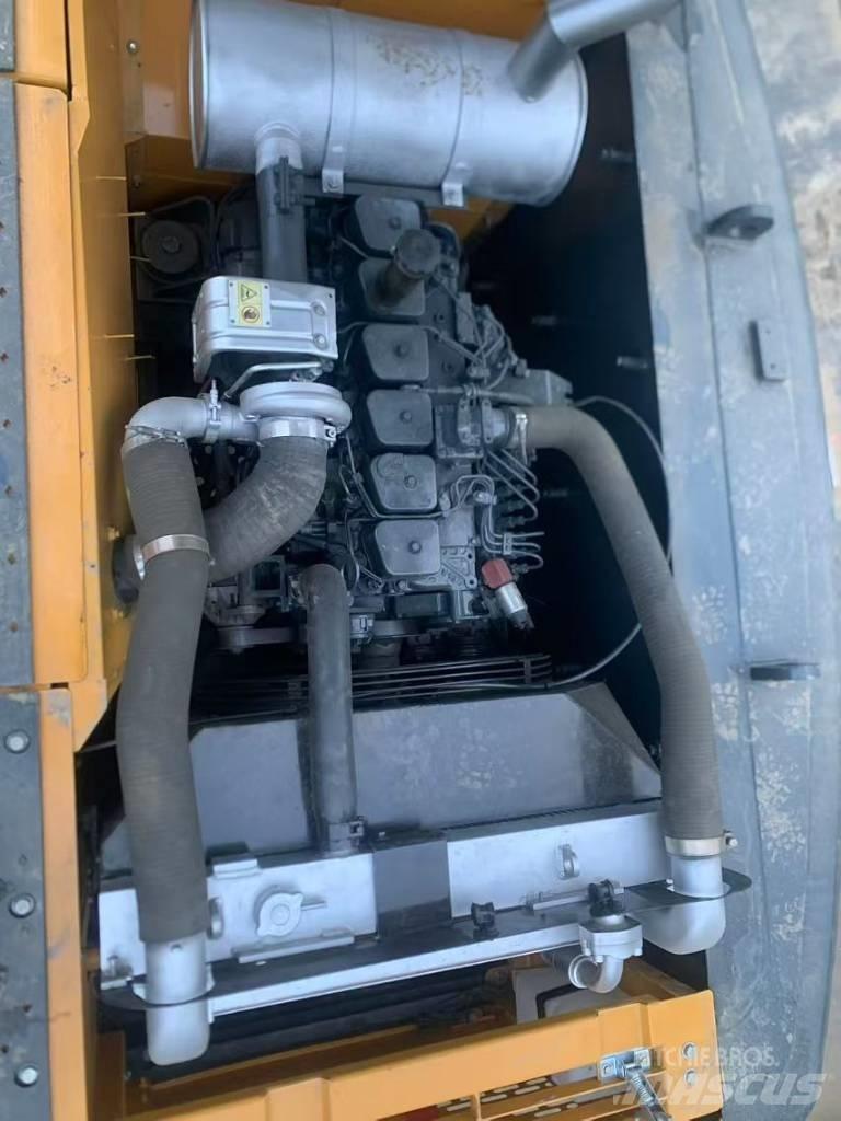 Hyundai R220LC-9S Koparki gąsienicowe