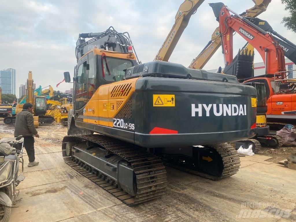 Hyundai R220LC-9S Koparki gąsienicowe