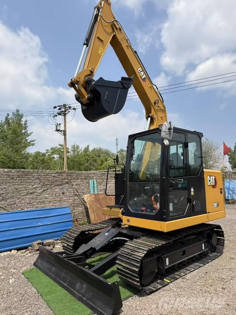 CAT 307 Koparki gąsienicowe