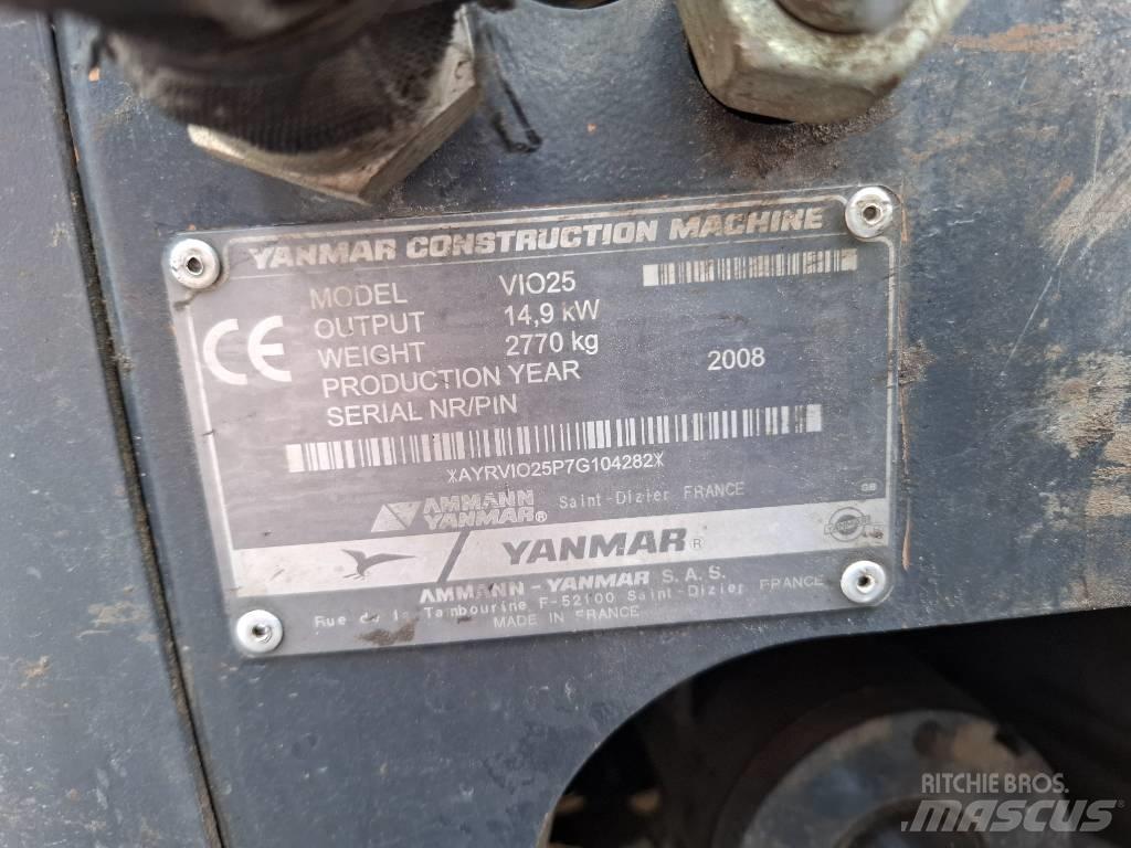 Yanmar ViO25 Minikoparki