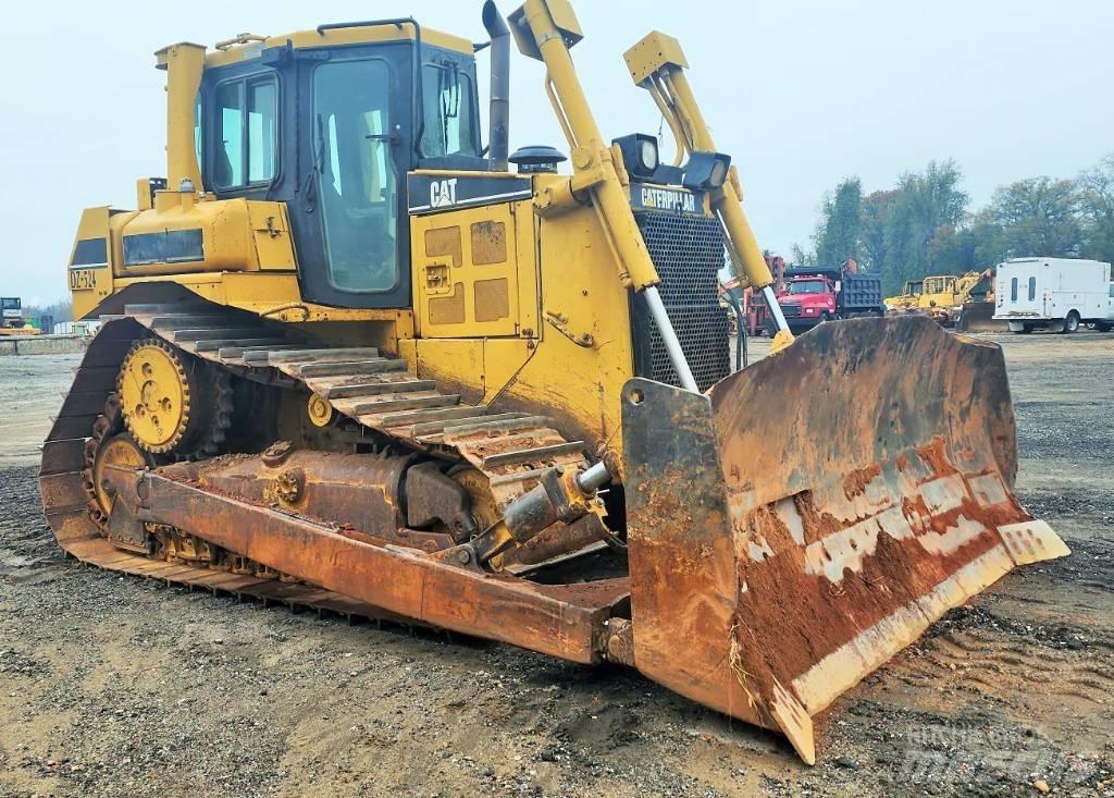 CAT D 6 R II Spycharki gąsienicowe