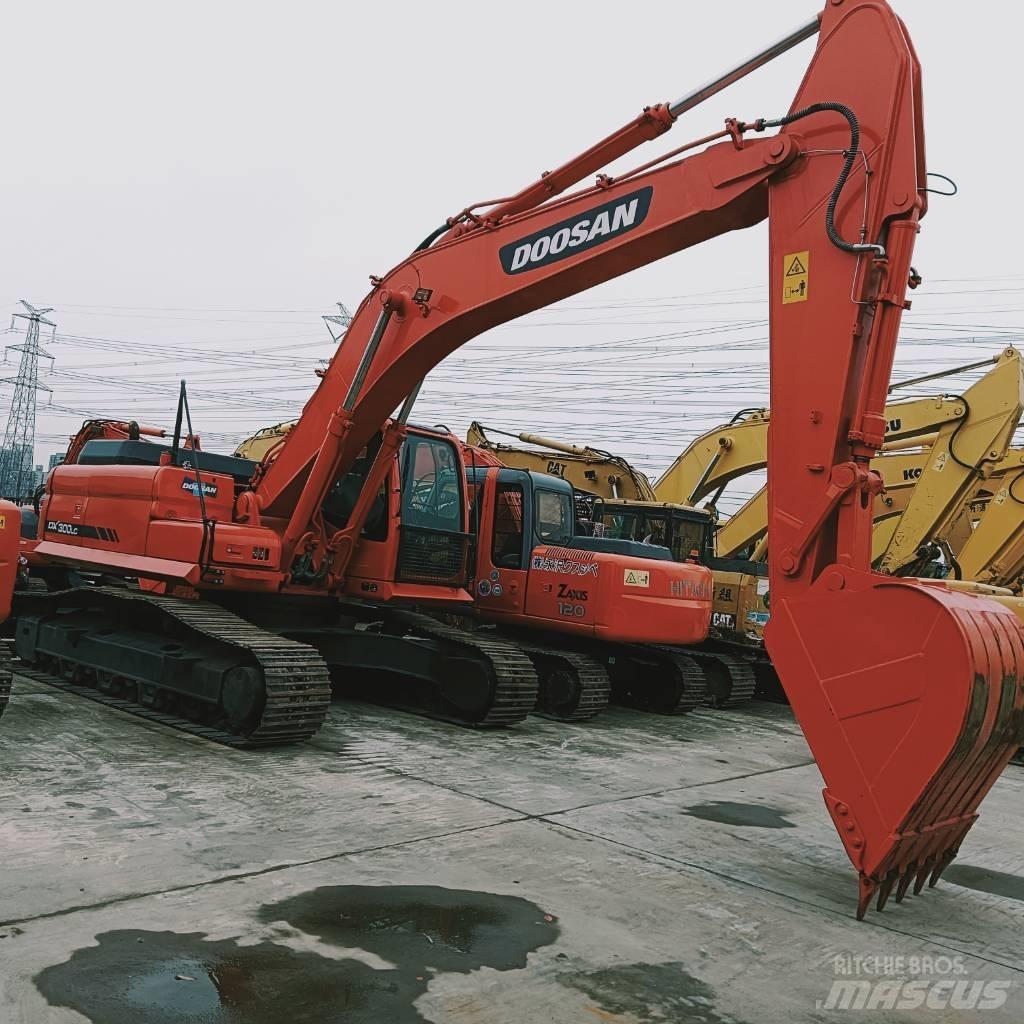 Doosan DX 300 LC Koparki gąsienicowe