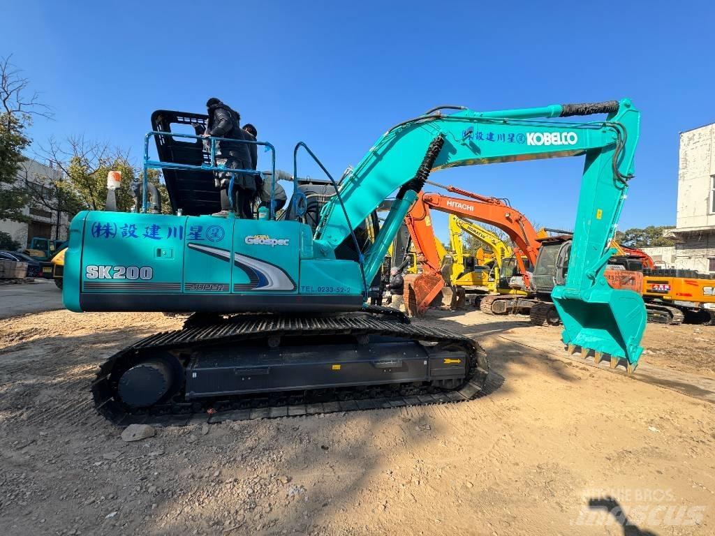 Kobelco SK 200-8 Koparki gąsienicowe