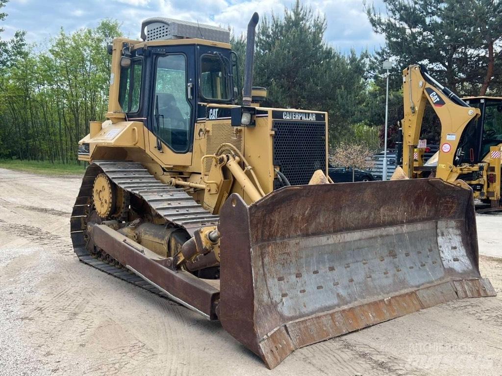 CAT D 6 M Spycharki gąsienicowe