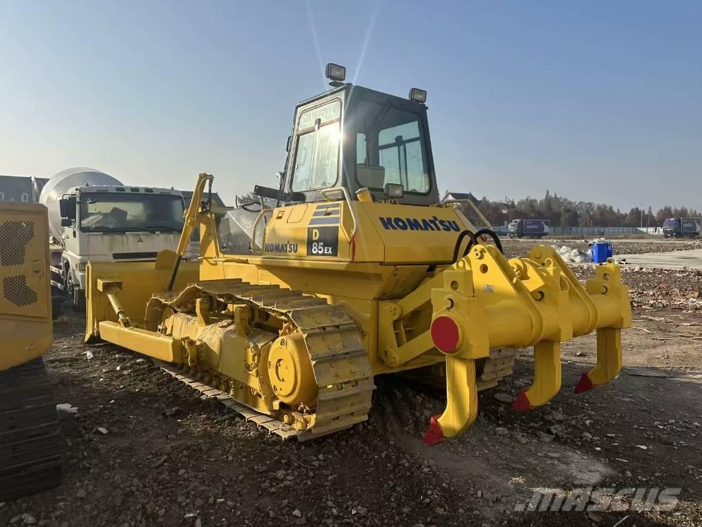 Komatsu D 85 E Spycharki gąsienicowe