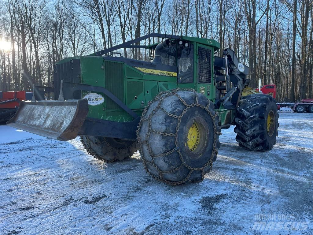 John Deere 948L Skidery