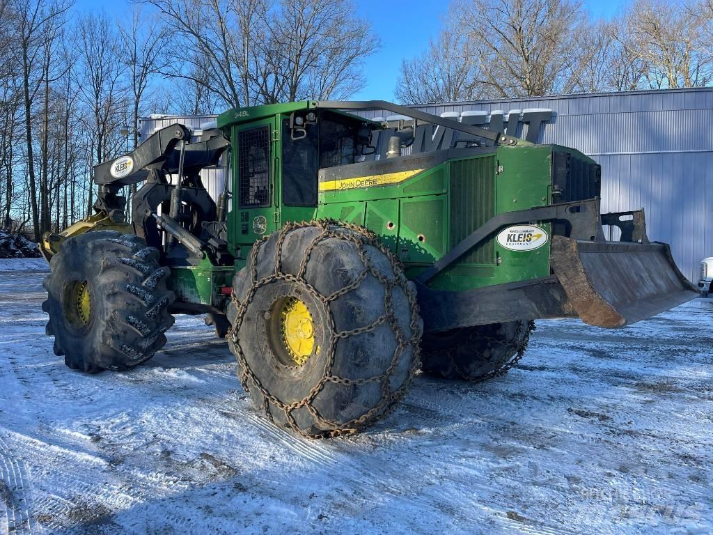 John Deere 948L Skidery
