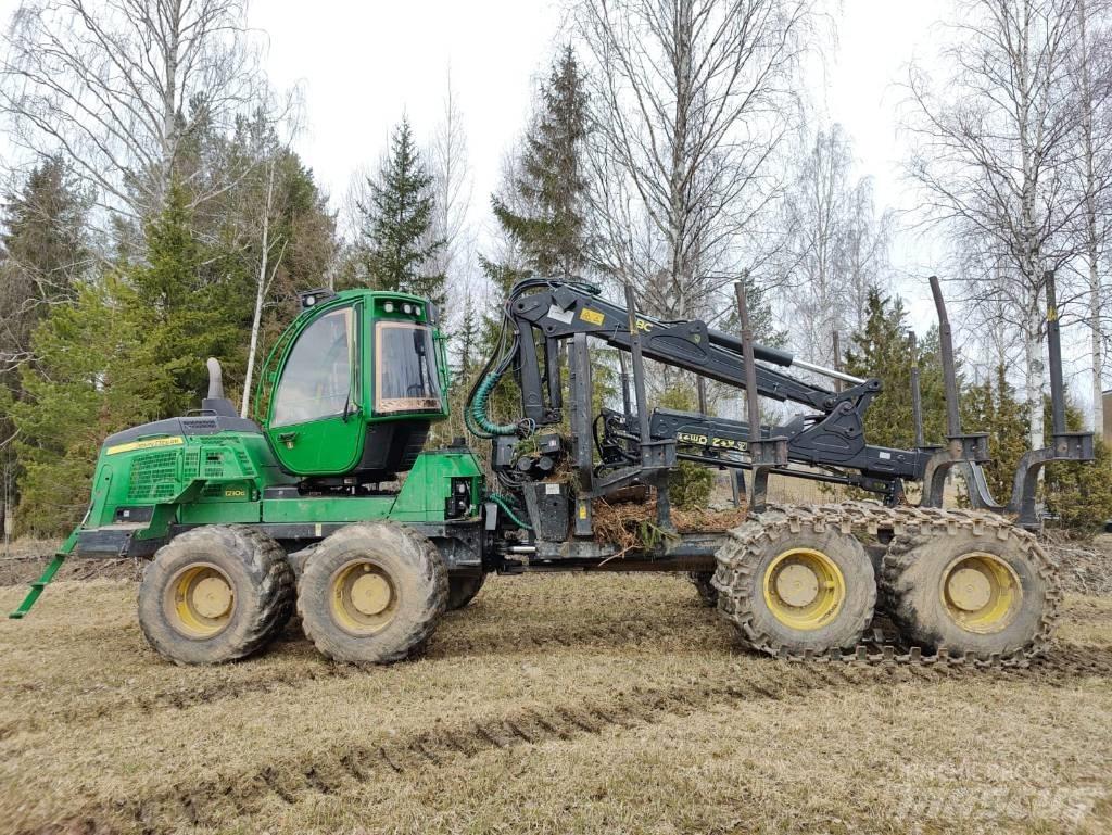 John Deere 1210 G Forwardery