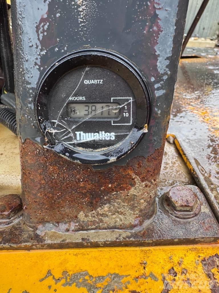 Thwaites 3 tonne Wozidła kolebkowe