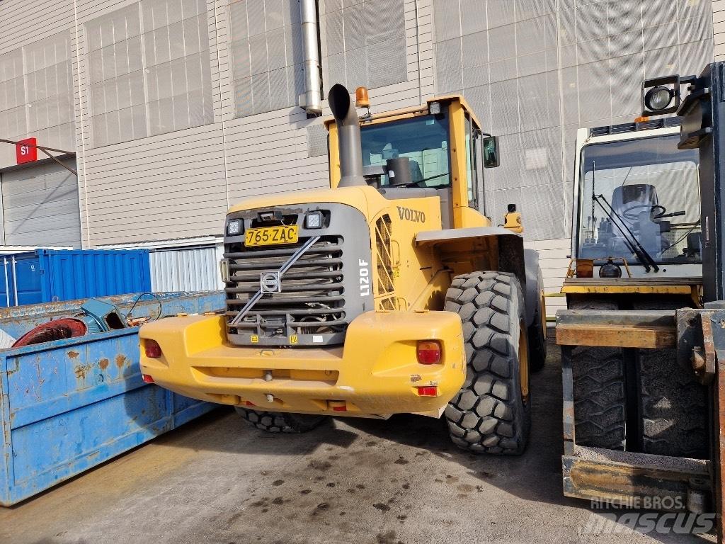Volvo L 120 F Ładowarki kołowe