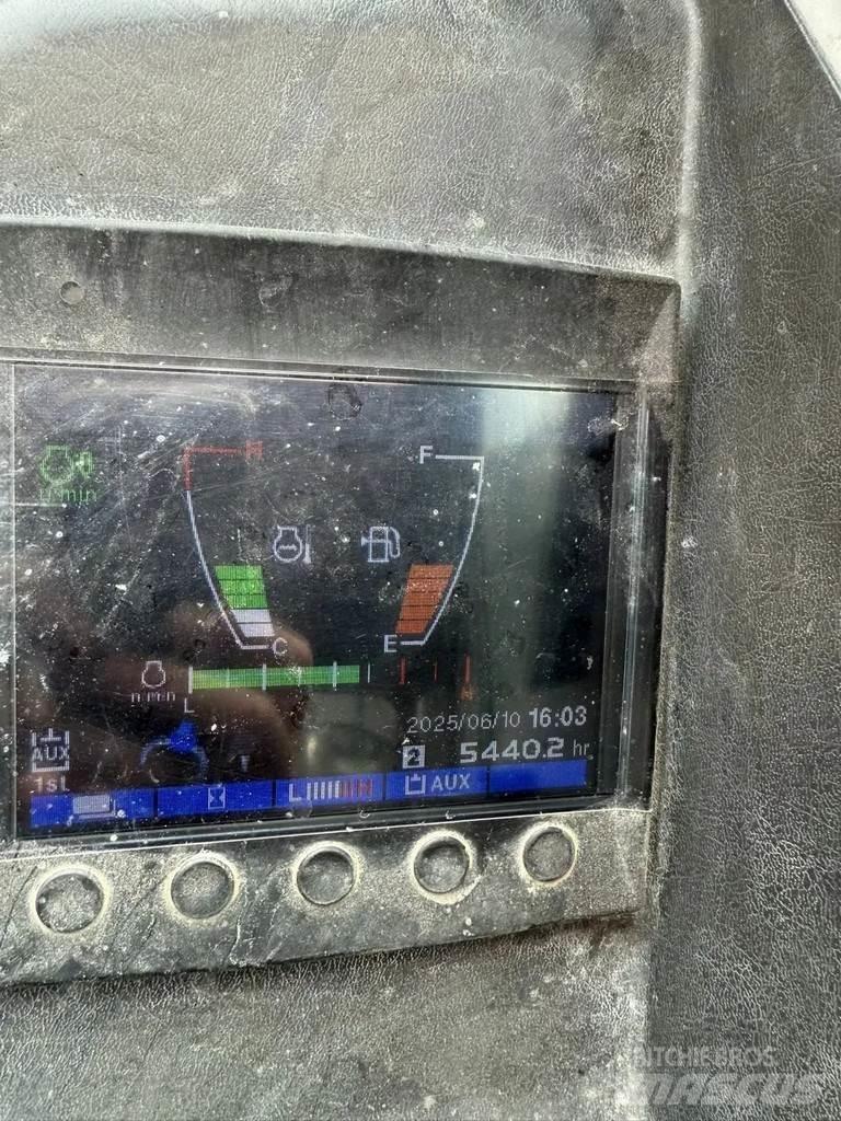 Takeuchi TB230 Minikoparki