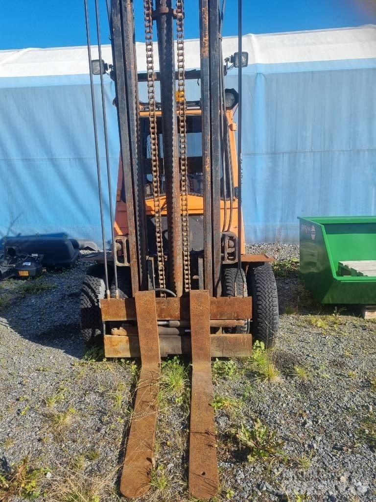 Mitsubishi FD 40 Wózki Diesla