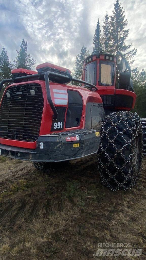 Komatsu 951 Harwestery